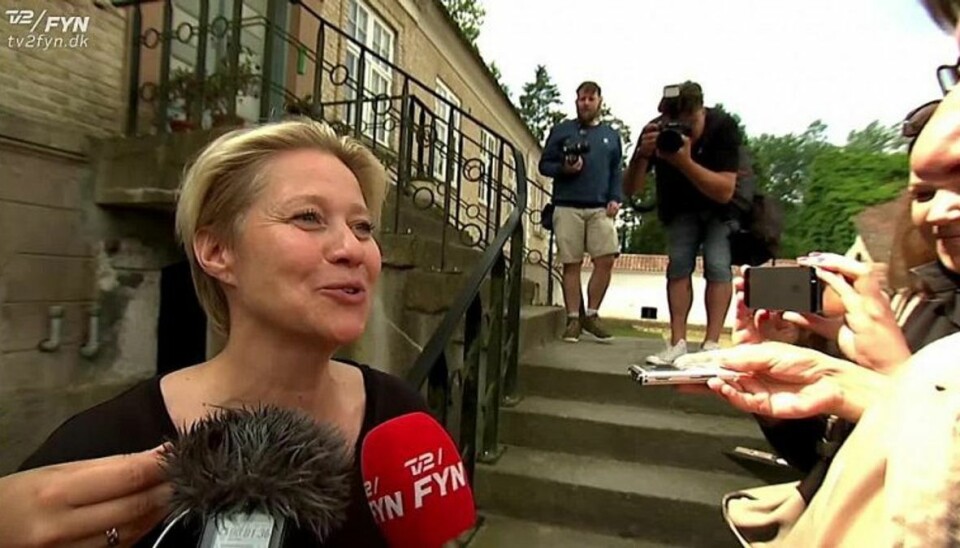 Trine Dyrholm springer ud som instruktør Trine Dyrholm instruerer afsnit fem og seks i serien. Foto: TV2 Fyn/Ritzau.