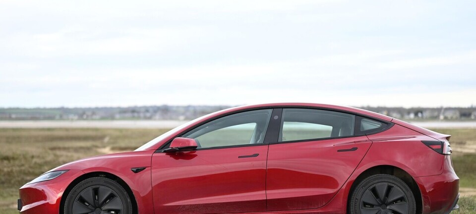Tesla med ny strategi: Flere elbiler er på vej