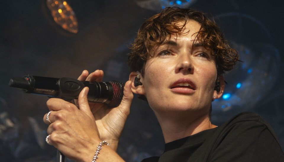 Freja Kirk under 'Pride'-koncerten på Rådhuspladsen i København.