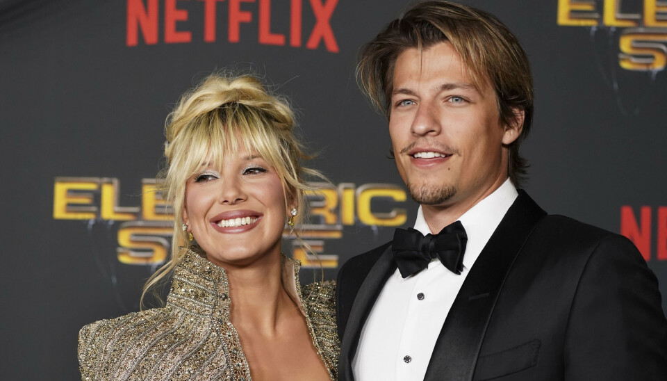 - Og så var der tre, lyder det til sidst i Millie Bobby Brown og Jake Bongiovis opslag på Instagram, hvor kendisparret oplyser, at de denne sommer har adopteret en datter.