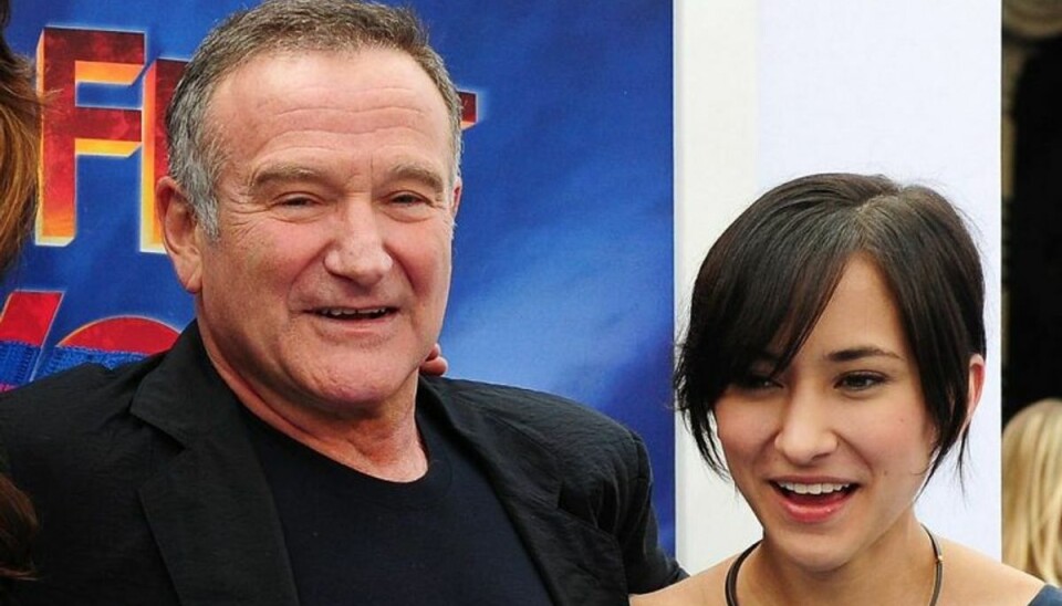 Efter selvmord: Sådan bliver Robin Williams mindet af sin datter Zelda Williams her med sin afdøde far, Robin Williams på et billede taget den 13. november 2011. Den 11. august 2014 begik han selvmord. Foto: Frederic J. BROWN/Scanpix.