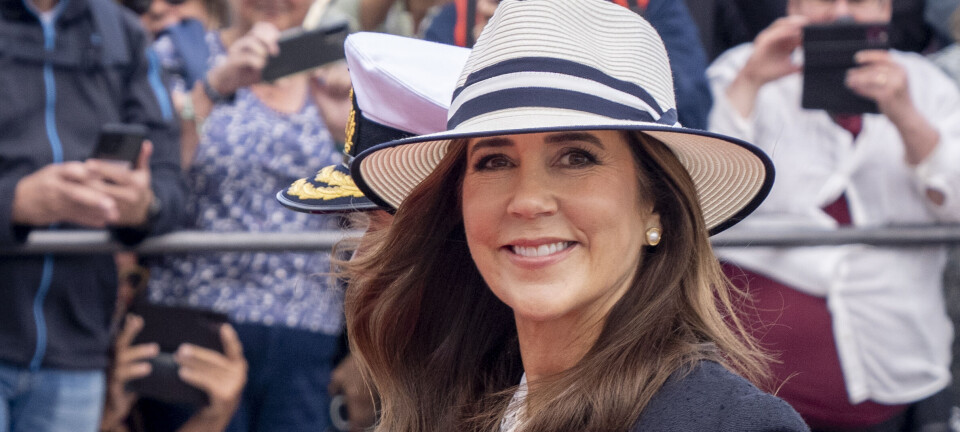 I genbrugsblonder og tårnhøje hæle