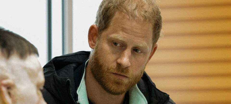 Harry overrasker i krigshærgede Ukraine