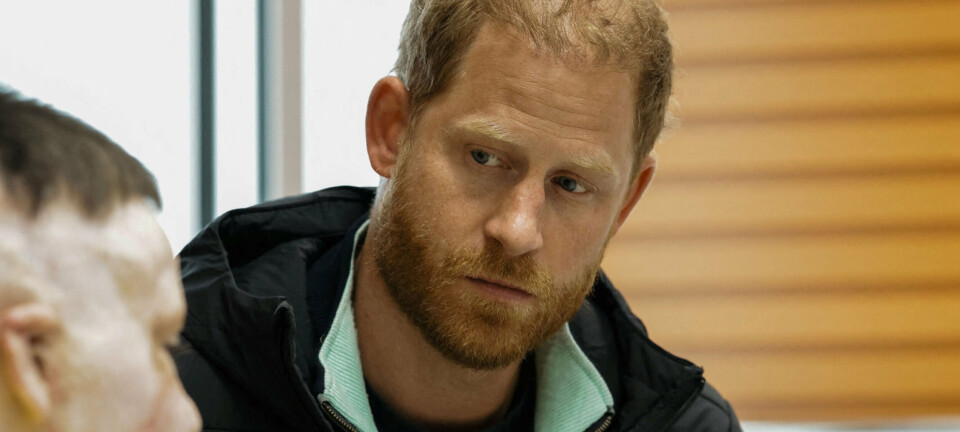 Harry overrasker i krigshærgede Ukraine