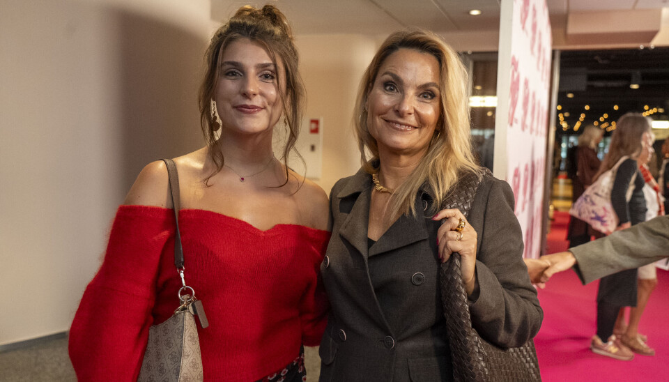 Michèle Bellaiche og datteren Josephine, 23 til premiere på 'Fame The Musical'.