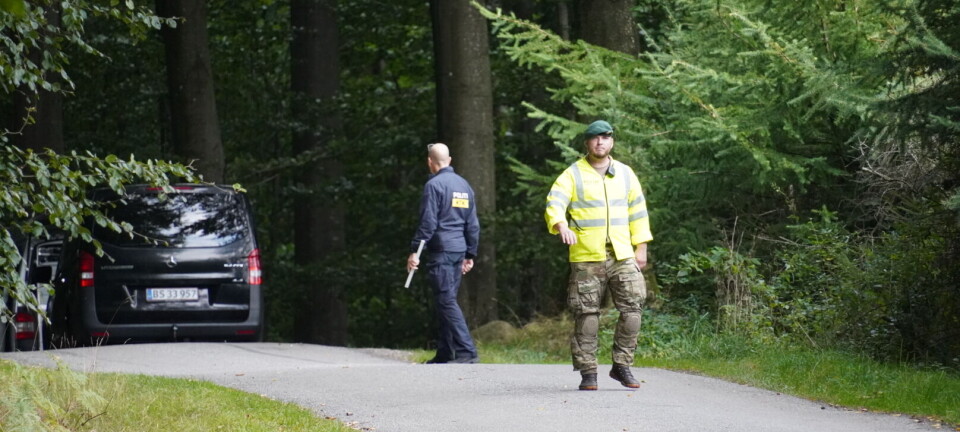 Mand fundet død: Flere anholdt