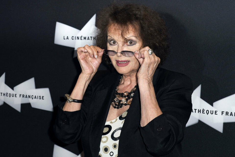 Billede af Claudia Cardinale til filmpremiere i Paris i 2012. Hun fik sit internationale gennembrud i 1963 med Federico Fellini-filmen '8 1/2'. (Arkivfoto).