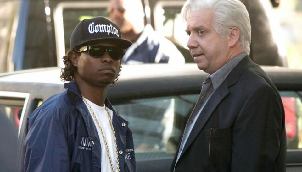 N.W.A-musiklegende Jerry Heller er død Den berømte og succesfulde manager Jerry Heller (t.h.) er død i en alder af 75 år. Foto: Jaimie Trueblood/Scanpix (Arkivfoto)
