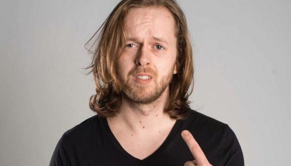 Dansk komiker jubler: -Jeg er blevet far Elias Ehlers afslører nu, at han for nylig er blevet far. Pressefoto.
