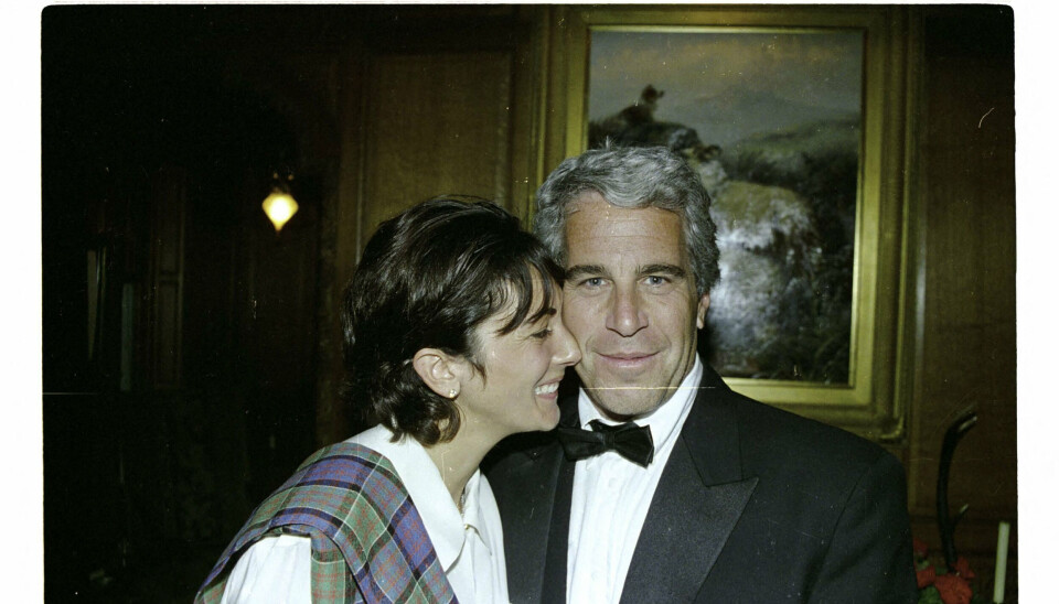 Ghislaine Maxwell og Jeffrey Epstein var i et forhold i 1990'erne og fortsatte med at samarbejde derefter. (Arkivfoto).