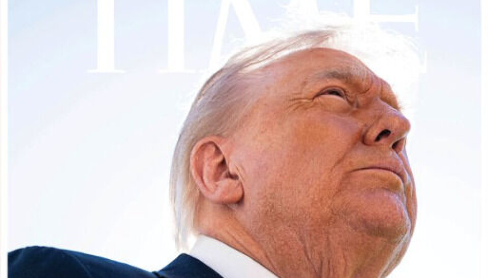 Trump er utilfreds med, at hans hår er forsvundet på billedet.