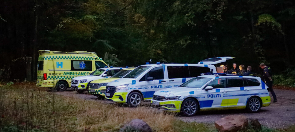 Politi sender helikopter i luften