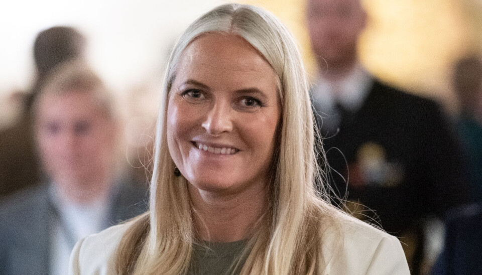 Kronprinsesse Mette-Marit er lige nu i fuld gang med et månedlangt rehabiliteringsforløb på grund af sin kroniske lungesygdom fibrose.