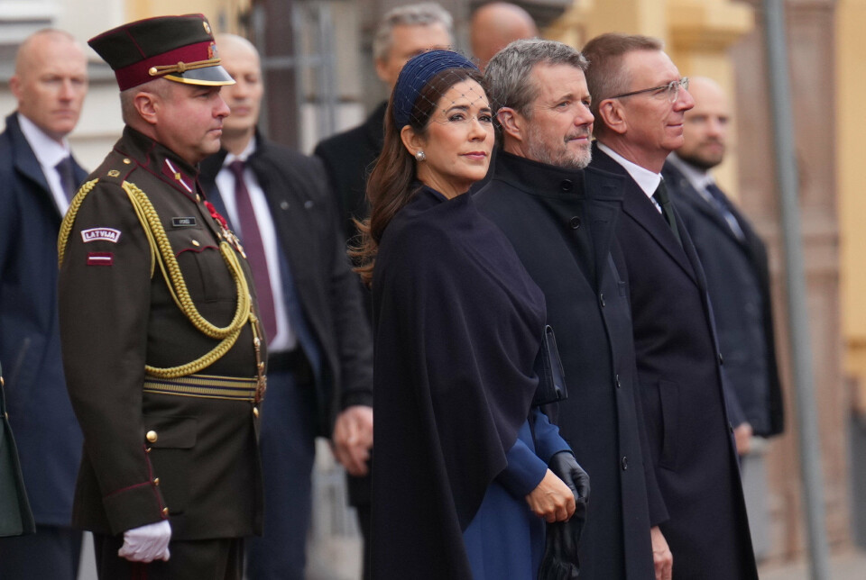 Kong Frederik og dronning Mary har tirsdag påbegyndt parrets statsbesøg til Letland med en ceremoni på Riga Slot. - Foto: Ida Marie Odgaard/Ritzau Scanpix