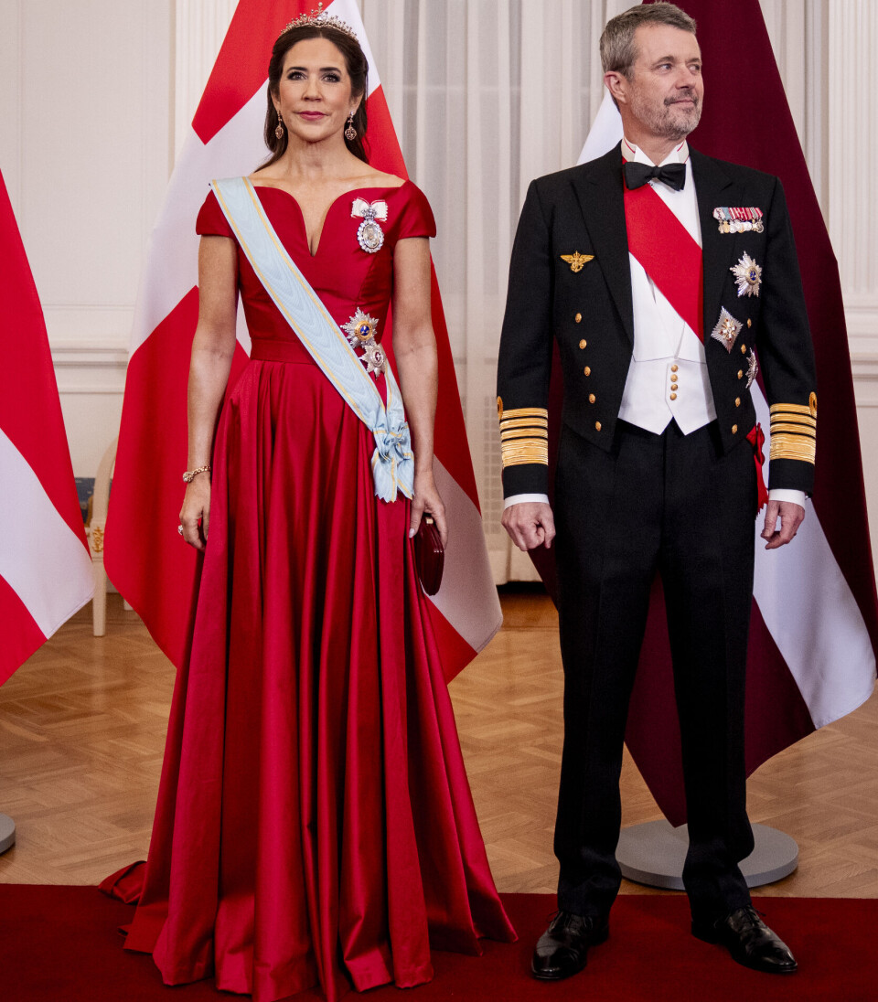 King Frederik og dronning Mary ved gallamiddagen i Riga tirsdag aften