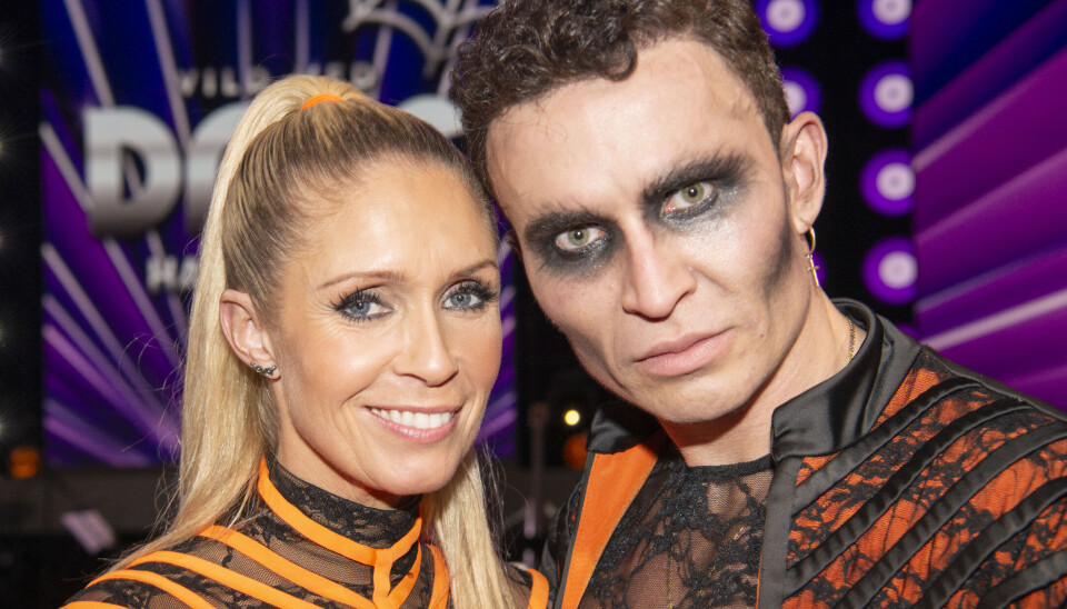 Karina Frimodt og Gustav Salinas kunne ånde lettet op efter fredagens Halloween-dans