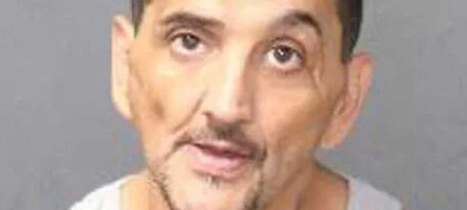 Havde mors lig gemt i fryseren