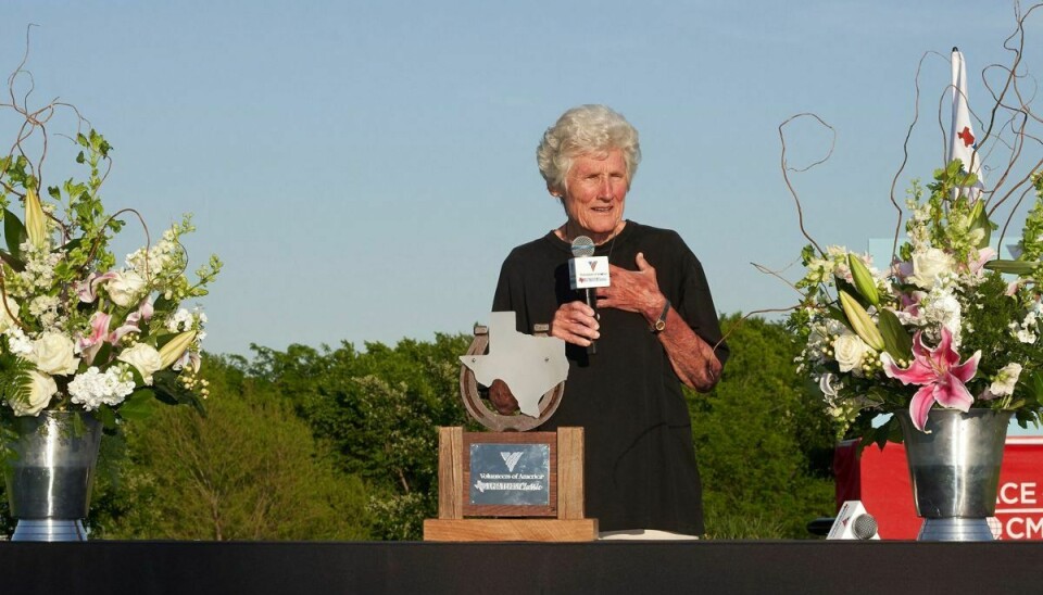Kathy Whitworth, som her holder en tale til en turnering i 2018, er den mest vindende golfspiller gennem tiden med 88 titler. (Arkivfoto).