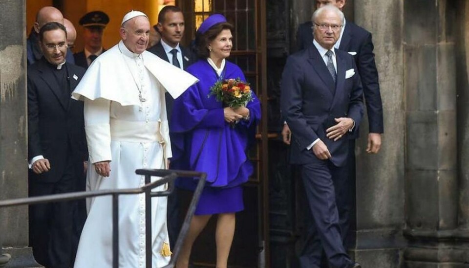 Dronning og pave indgår fælles narkofront Pave Frans og dronning Silvia kæmper for at stoppe produktionen og misbruget af stoffer. Foto: Scanpix (Arkivfoto)