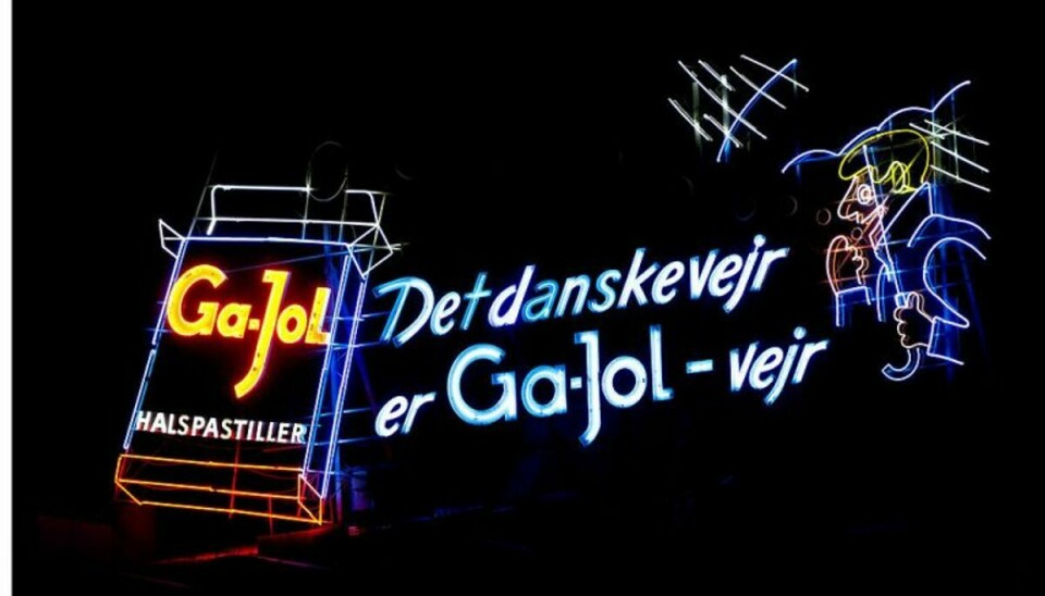 Siden 1969 har “Ga-Jol-manden” blinket budskabet: Det danske vejr er Ga-Jol-vejr ud over København. Nu har han blinket for allersidste gang. Foto: Torben Christensen/Scanpix (Arkivfoto)