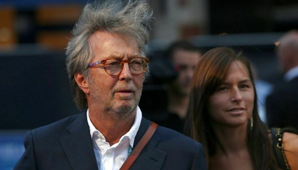 Eric Clapton er så svækket af en alvorlig bronkitis, at han sidder i kørestol. Foto: NEIL HALL/Scanpix (Arkivfoto)