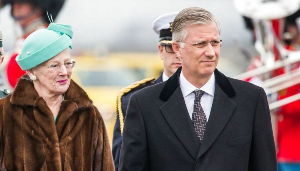 Dronning Margrethe og den belgiske kong Philippe skridter garden af ved den officielle modtagelse af det belgiske kongepar i Københavns Lufthavn. KLIK VIDERE OG SE FLERE BILLEDER. Foto: Martin Sylvest/Scanpix