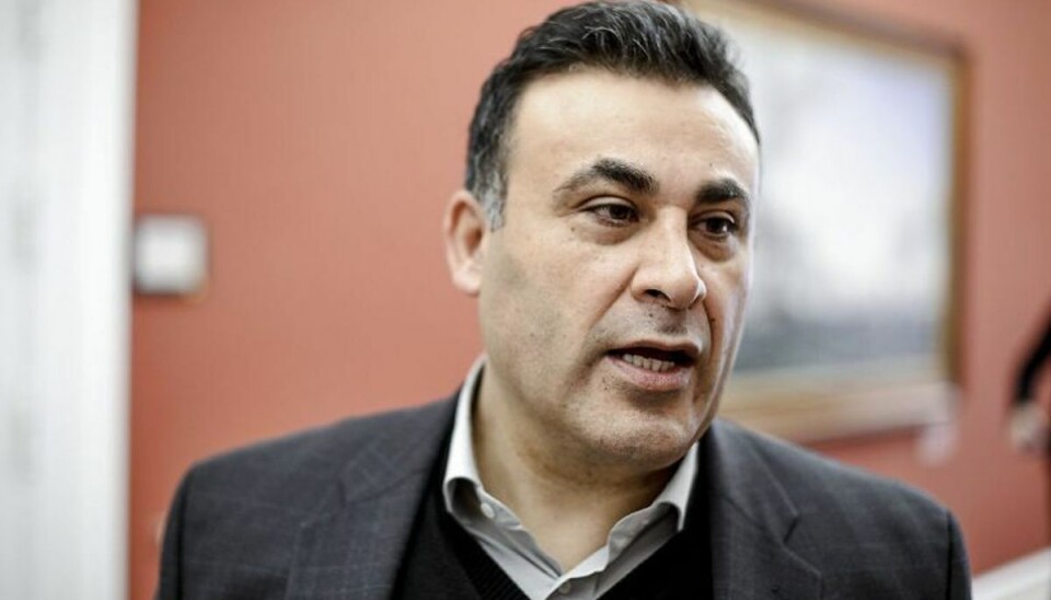 Naser Khader i plagiat-skandale: -Vi trækker bogen tilbage og brænder den Det konservative folketingsmedlem Naser Khader er skyldig i så omfangsrig afskrift, at bog trækkes tilbage. Foto: Emil Hougaard/Scanpix (Arkivfoto)