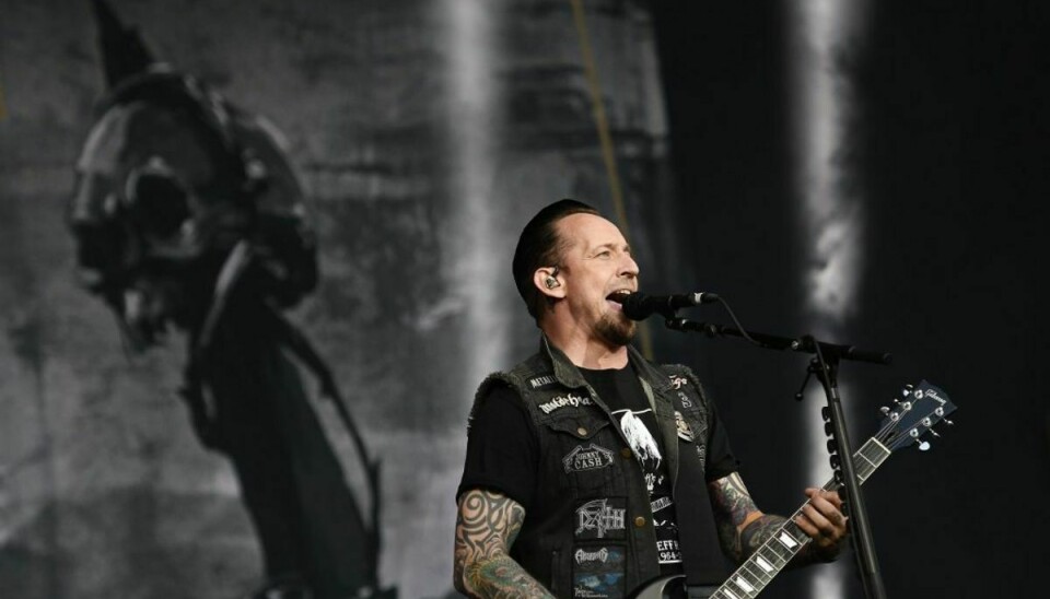 Michael Poulsen er guitarist og forsanger i det danske band Volbeat, og nu kan han også kalde sig far. Foto: Scanpix/Jean-sebastien Evrard
