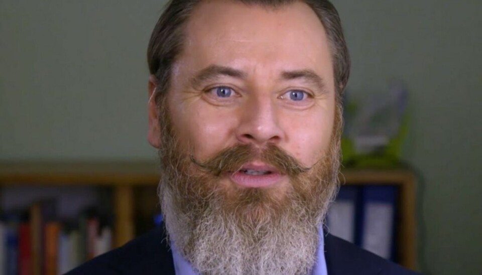 Der indgår chili i aftenes væddemål. Men hvem bliver taberen? Foto: TV3. Der indgår chili i aftenes væddemål. Men hvem bliver taberen? Foto: TV3.