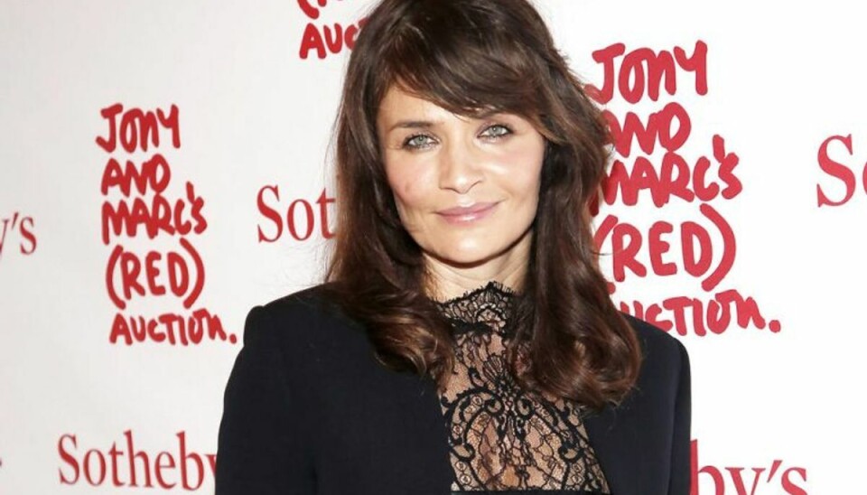 Helena Christensen på stripperstang