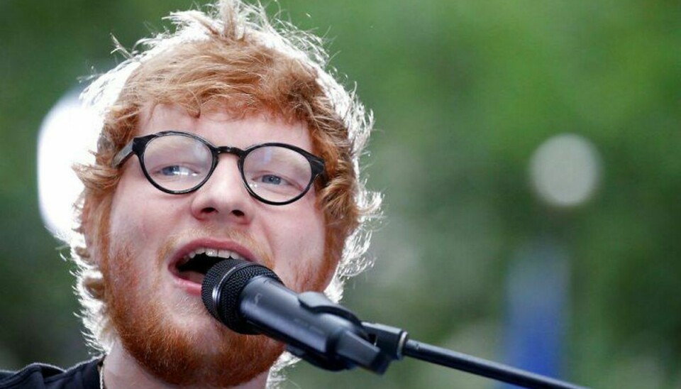 Det faldt ikke i god jord hos alle seriefans, da musikeren Ed Sheeran tonede frem på skærmen. Foto: Brendan McDermid/Scanpix.