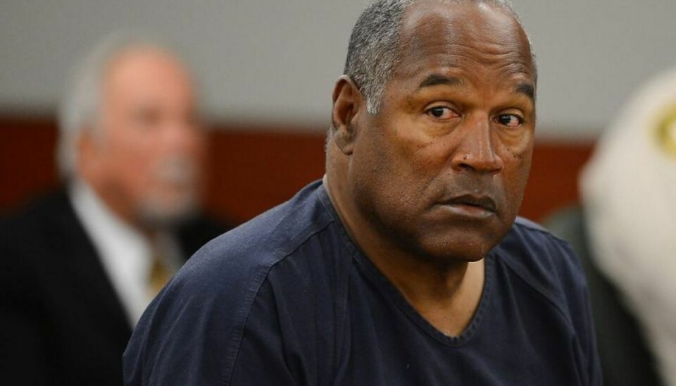 O.J. Simpson er på fri fod efter ni år i fængsel O.J. Simpson er blevet prøveløsladt. Foto: Ethan Miller/Scanpix (Arkivfoto)