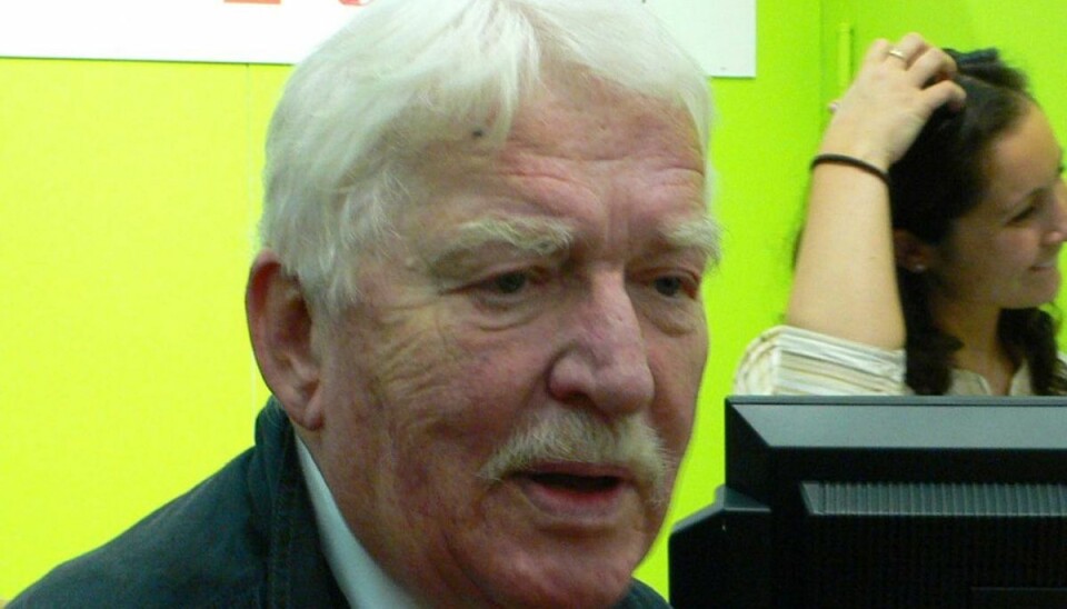 Den svenske entertainer Hans “Hasse” Alfredson er død søndag. Han blev 86 år.KLIK VIDERE OG SE FLERE KENDTE VI HAR MISTET I 2017. Foto: Hannibal/Wikipedia. Den svenske entertainer Hans “Hasse” Alfredson er død søndag. Han blev 86 år.KLIK VIDERE OG SE FLERE KENDTE VI HAR MISTET I 2017. Foto: Hannibal/Wikipedia.
