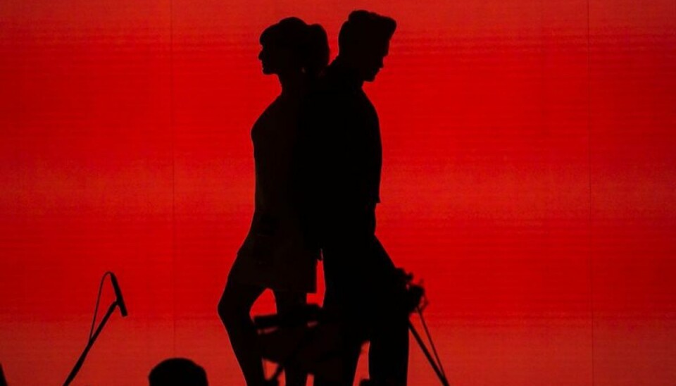 Danseren Silas Holst skal skilles. Her ses han sammen med sin dansepartner fra 2014-udgaven af Vild med Dans, Sara Maria Franch-Mærkedahl. Arkivfoto: Scanpix Danseren Silas Holst skal skilles. Her ses han sammen med sin dansepartner fra 2014-udgaven af Vild med Dans, Sara Maria Franch-Mærkedahl. Arkivfoto: Scanpix