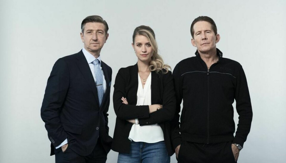Thomas Bo Larsen (til højre) er aktuel i Viaplay-serien “Advokaten”. Foto: TV3.