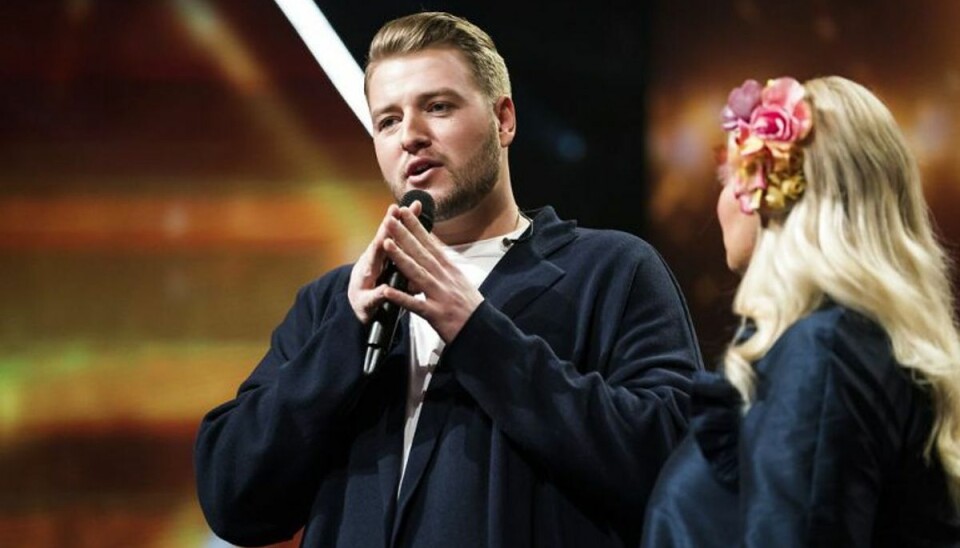 Rørt X Factor-Rasmus sang om familiens tragiske tab Rasmus sang “Godspeed (Sweet Dreams)” af Dixie Chicks til sin kusines afdøde søn. Foto: Martin Sylvest/Scanpix