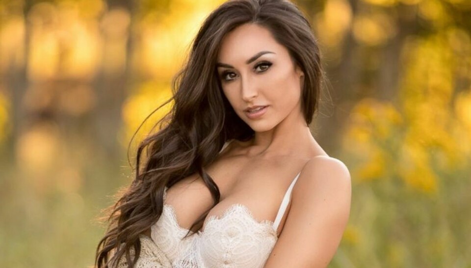 Dagens Babe hedder solskin til efternavn