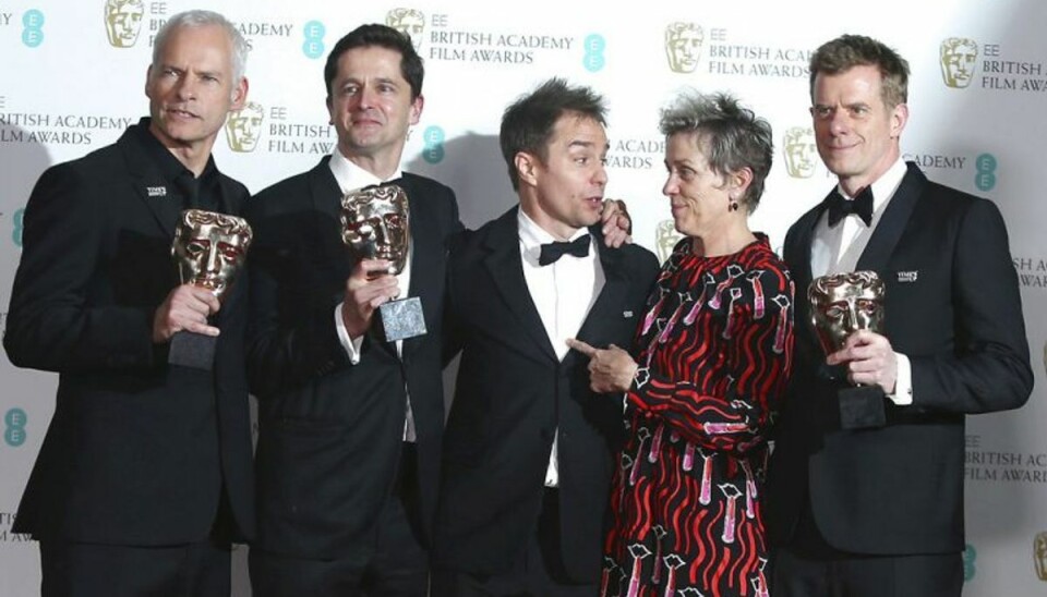 Der var et kongeligt skær over britisk filmfest. Her er det holdet bag “Three Billboards Outside Ebbing, Missouri” ved Bafta 2018. Foto Joel C Ryan/Scanpix