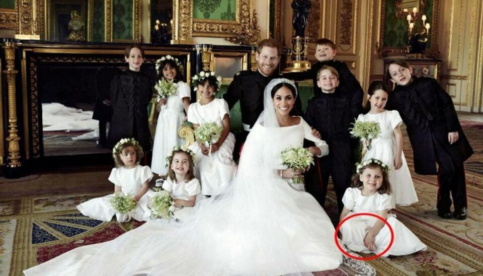 Brudepige manglede brudebuket ved royalt bryllup: Her er årsagen