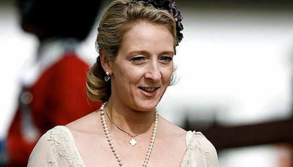 Prinsesse og greve afslører: -Sådan faldt vi for hinanden Prinsesse Alexandra og grev Michael Ahlefeldt-Laurvig-Bille er flyttet sammen. Foto: Jeppe Michael Jensen/Scanpix (Arkivfoto)