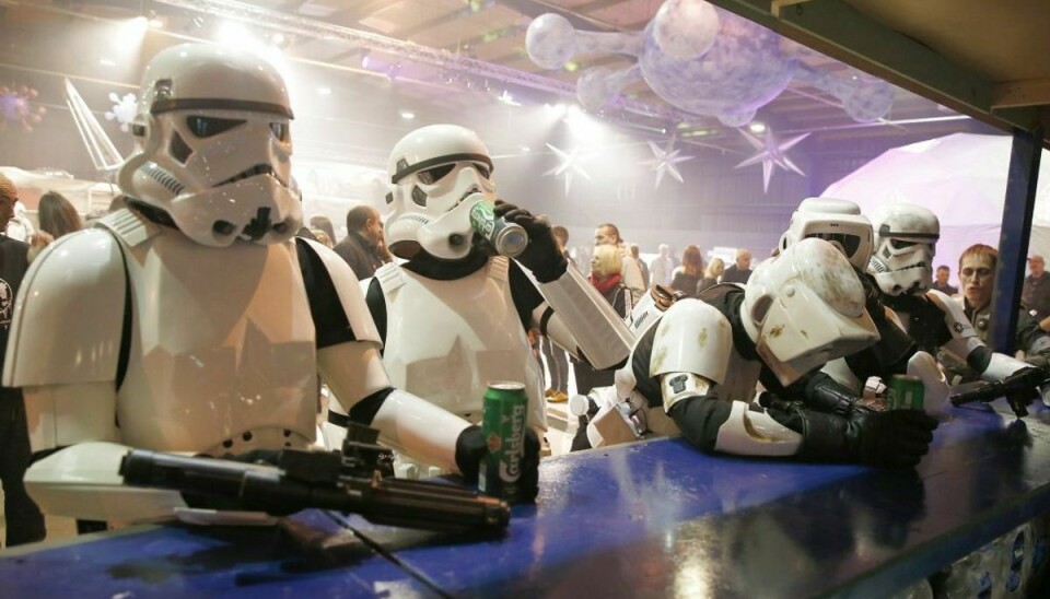 Star Wars-serien har millioner af dedikerede fans over hele verden. Her fra en fankonvention i Manchester. (Foto: Phil Noble/Scanpix)