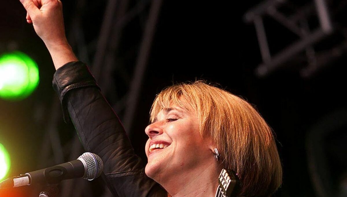 Kvindelig rocklegende indtager Danmark