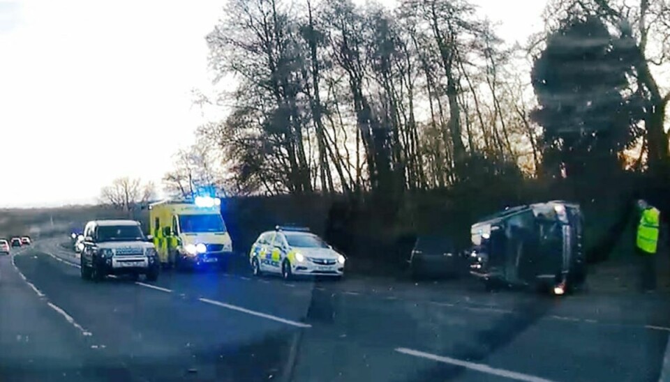 Politiet bekræfter: Vi efterforsker prinsen A149, som vejen hedder, lagde asfalt til det voldsomme uheld. Ingen er dog kommet alvorligt til skade. Foto: scanpix