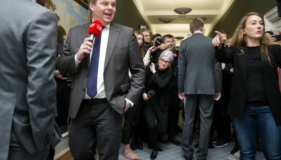 TV2-profil ramt af blodprop i hjernen: Sådan har han det i dag Det er TV2-journalisten Anders Langballe, der er ramt af en blodprop i hjernen. Foto: Jens Astrup/Scanpix 2016