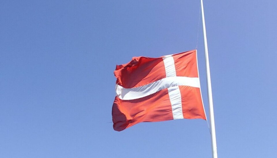 Manden bag dansk monsterhit er død