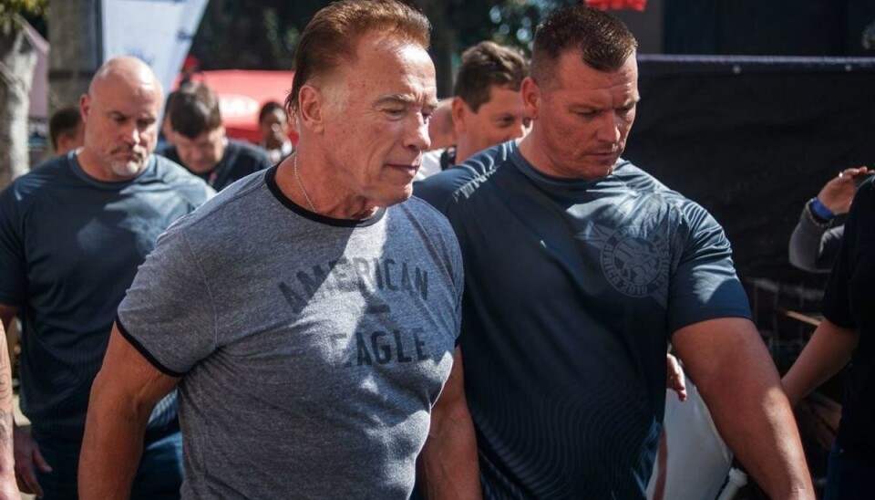 Schwarzenegger overfaldet bagfra Den amerikanske stjerne har selv udvist godt mod efter oplevelsen. Foto: Michele Spatari/Scanpix.