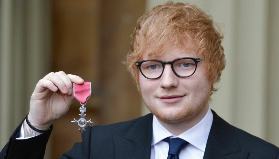 Så er der nyt fra Ed Sheeran, der er hyldet af det britiske kongehus. (Foto: Scanpix)