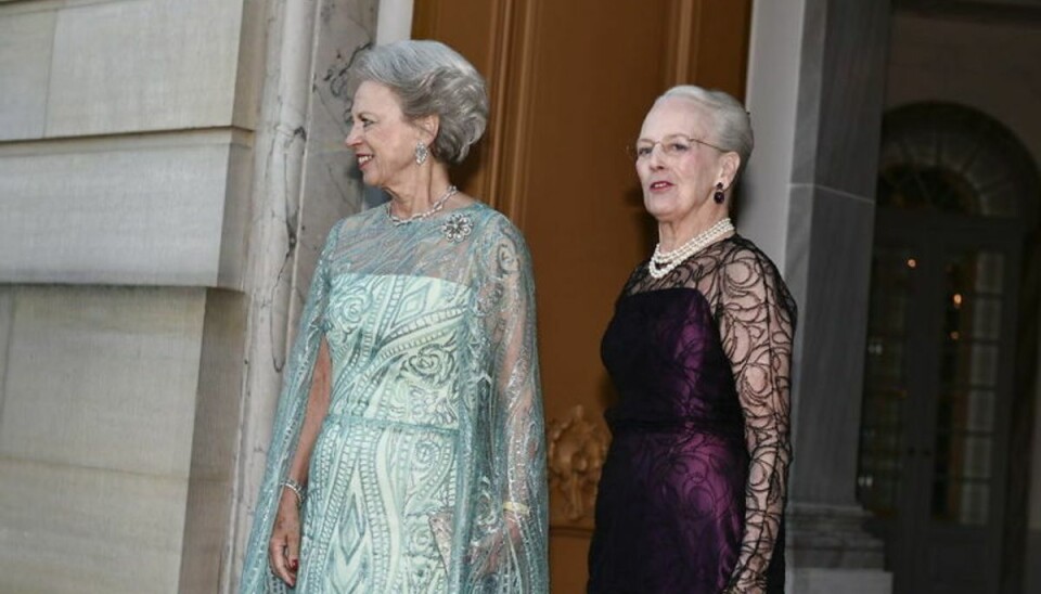 Prinsesse Benedikte ankommer til sin 75 års fødselsdag og bliver modtaget af sin storesøster dronning Margrethe. KLIK VIDERE OG SE FLERE SMUKKE BILLEDER. (Foto: Mads Claus Rasmussen/Ritzau Scanpix) Prinsesse Benedikte ankommer til sin 75 års fødselsdag og bliver modtaget af sin storesøster dronning Margrethe. KLIK VIDERE OG SE FLERE SMUKKE BILLEDER. (Foto: Mads Claus Rasmussen/Ritzau Scanpix)