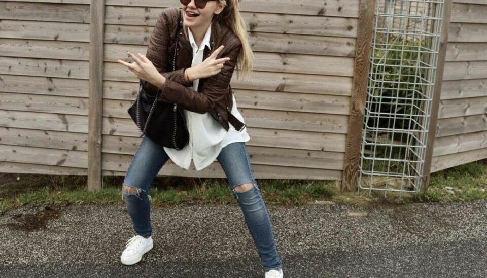Fie Laursen gør noget vildt når hun rammer 80.000 på You Tube