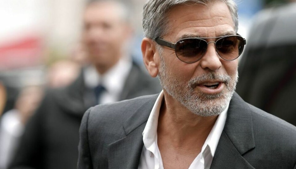 George Clooney fuppet: Par anholdt i Thailand
